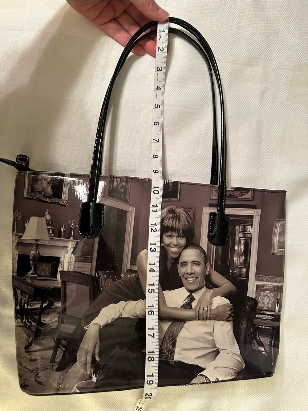 Obamas Photo-Print Tote Bag with Patent Handles - Picture 6 of 12